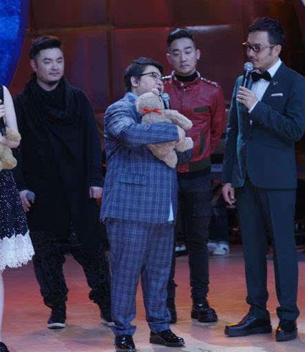 韩红最新爆料娱乐圈,韩红揭露惊人内幕! 第1张 韩红最新爆料娱乐圈,韩红揭露惊人内幕! 第1张